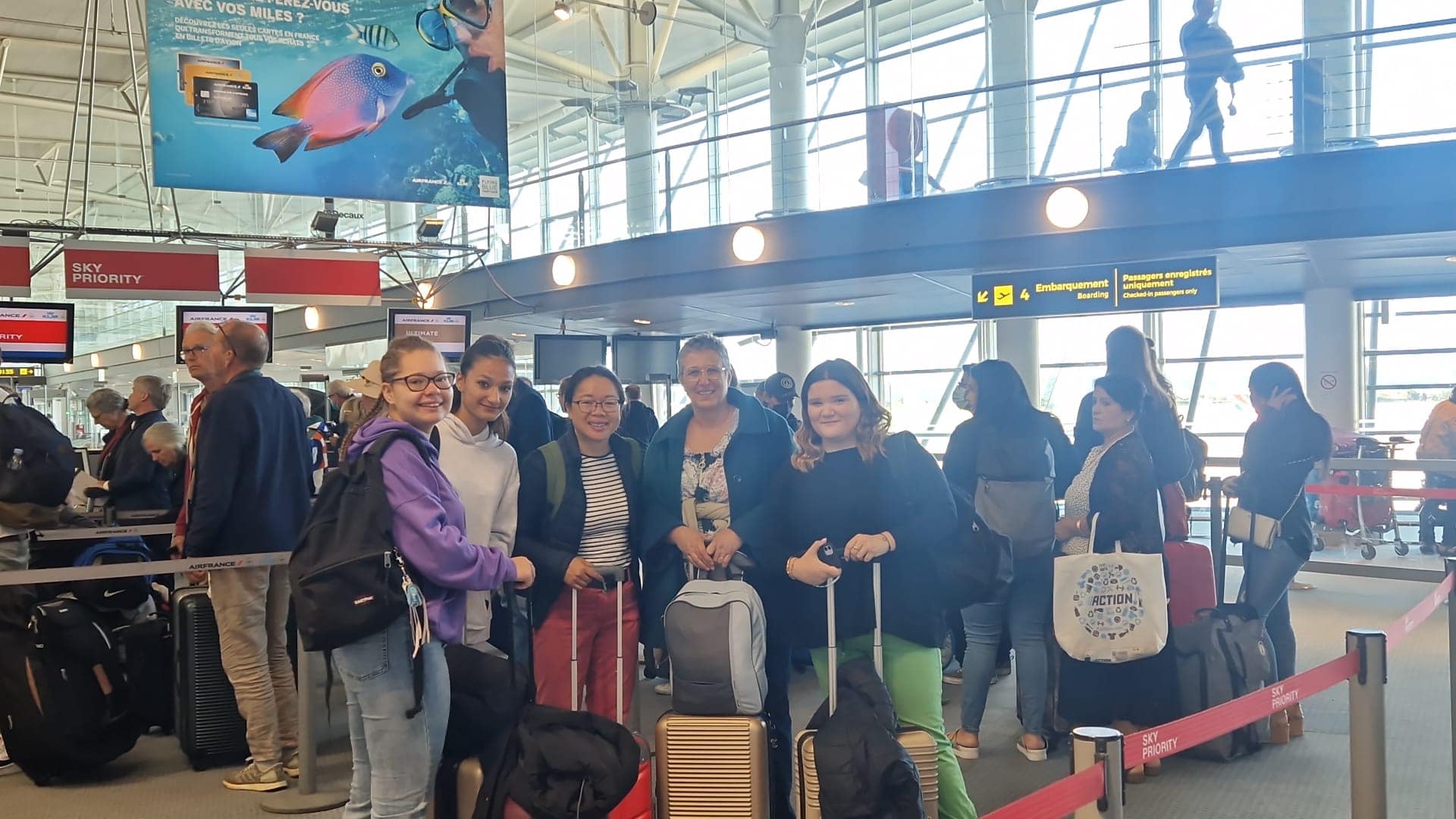 Des élèves de Caucadis à l'aéroport 